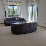 Villa Paradiso *
