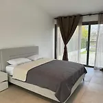 Paradiso Villa Peyia