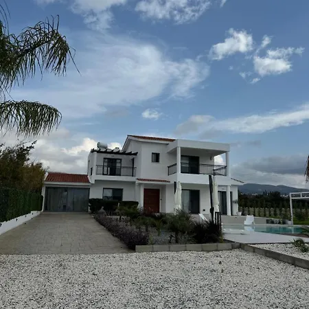 Paradiso * Peyia